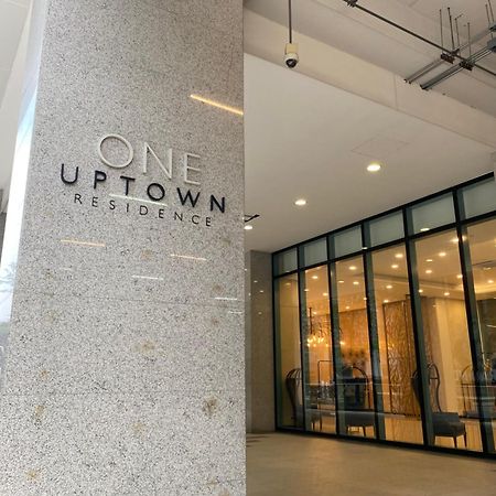 1 Bedroom Uptown Bgc Across Uptown Mall Manila Exterior foto