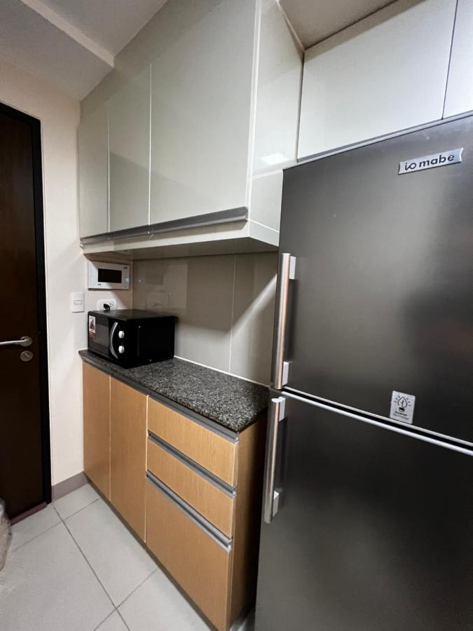 1 Bedroom Uptown Bgc Across Uptown Mall Manila Exterior foto